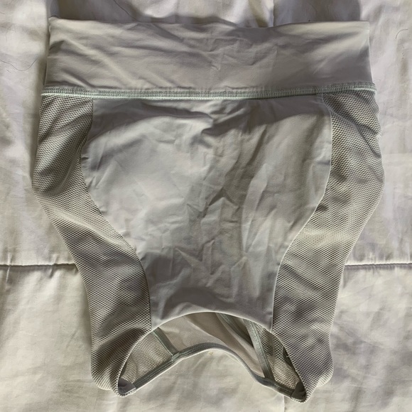lululemon athletica Other - Lululemon long crop bra sz 4